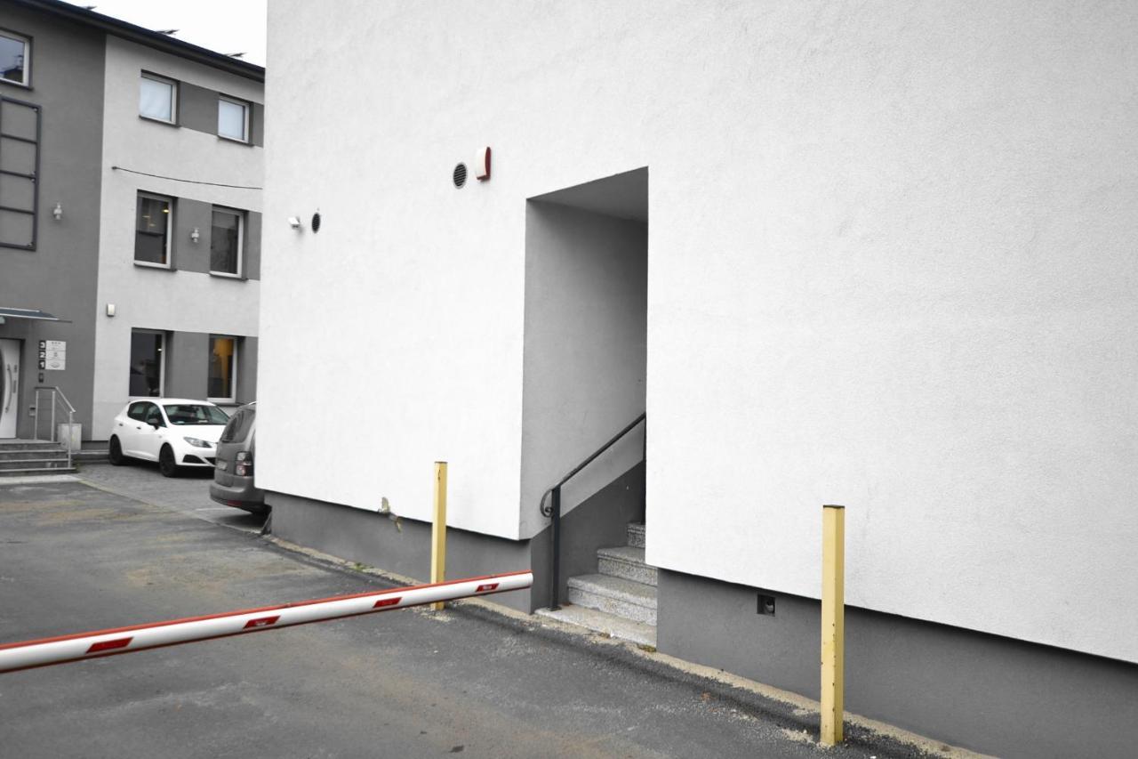Apartament Platynowy - Centrum Gliwic Z Parkingiem Gliwice Zewnętrze zdjęcie